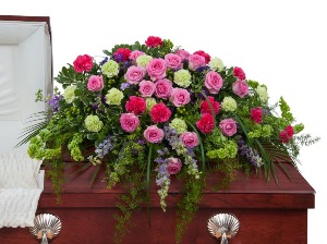 Everlasting Tribute  Casket Spray FD-50