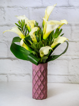 Exquisite Calla Lilies  Vase of Flowers