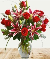 Exquisite Romance Roses and Oriental Lilies
