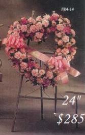 F4-14 Pink Mix Heart Wreath Easel
