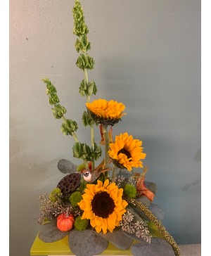 Fall Art Line arrangement