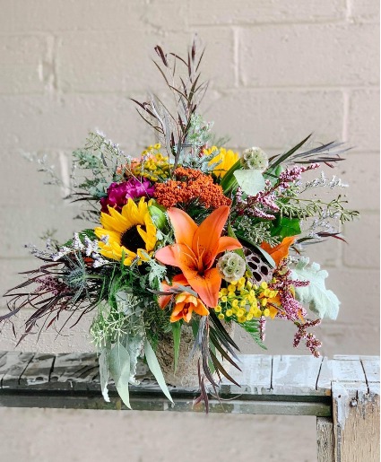 Hollie's Fall Designer's Choice Fresh Fall Arrangement
