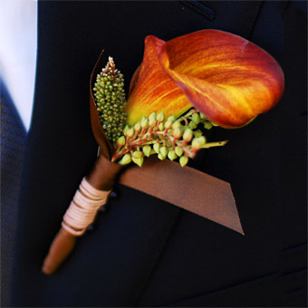 fall in love boutonniere