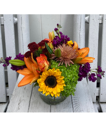 Fall into Autumn Floral Arrangement in Darien, CT | DARIEN FLOWERS
