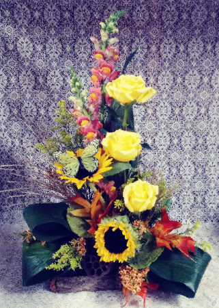 Fall Log Floral Design