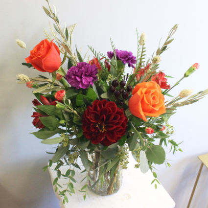 Small Traditional Vase Arrangement *Read Description*
