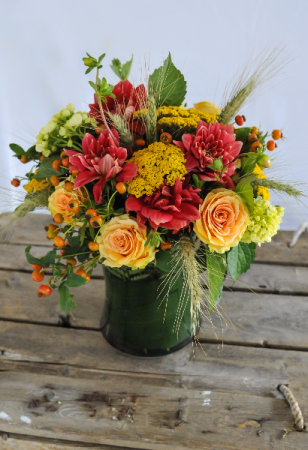 Fall Roses and Berries Centerpiece