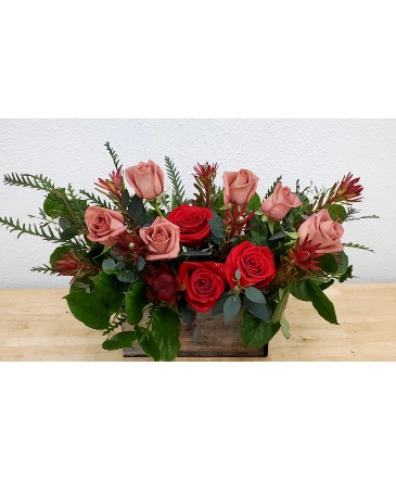 Fall Splendor woodland centerpiece in Clatskanie, OR | Clatskanie Floral LLC Fall Splendor woodland centerpiece in Clatskanie, OR | Clatskanie Floral LLC