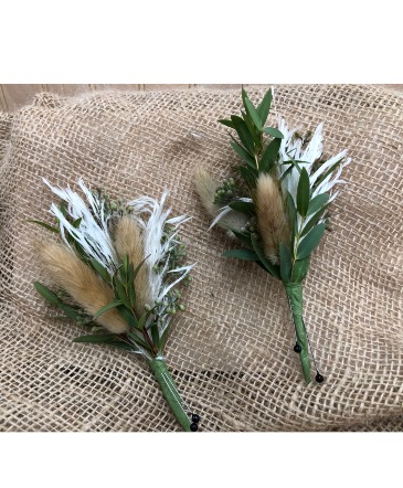FALL WEDDING BOUTONNIERES  in Springfield, VT | WOODBURY FLORIST