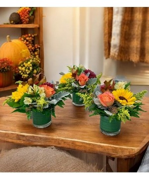 FAMILY GATHERING TRI  CENTERPIECES