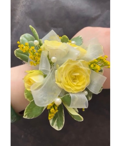 Fancy Yellow Corsage