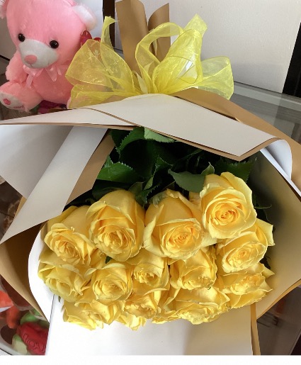 Fancy yellow roses Bouquet 