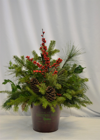 fresh christmas arrangements