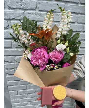 Farmers Market Bundle  in Coralville, IA | Every Bloomin' Thing