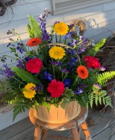 FAVOURITE FLEURS BASKET ARRANGEMENT
