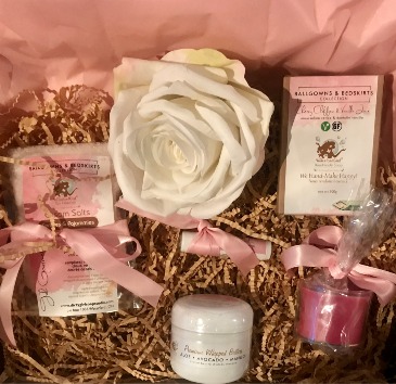 Feeling Girly  Soap Gift Box in Port Dover, ON | Upsy Daisy Floral Studio