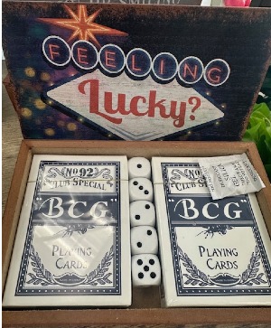 FEELING LUCKY CARD/DICE GAME IN WOODEN BOX