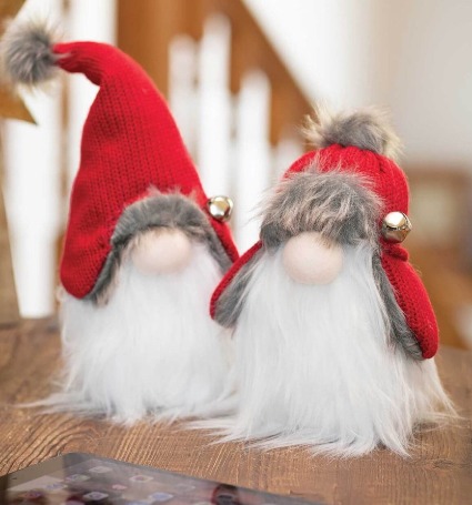 Festive Sitting Gnomes