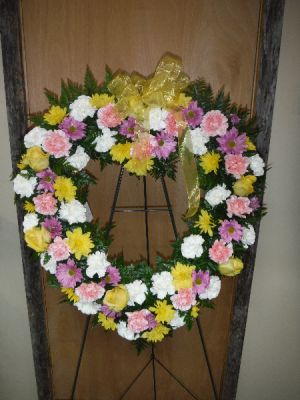 FG Heart Wreath Easel Spray in Barnesville, OH | THE FLOWER GARDENS FG Heart Wreath Easel Spray in Barnesville, OH | THE FLOWER GARDENS