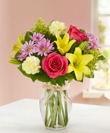 Fields of Europe Spring Fresh Flowers in Elyria, OH | PUFFER'S FLORAL SHOPPE, INC.