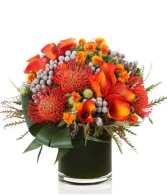 Fiery Cinnamon Thanksgiving, Fall arrangements