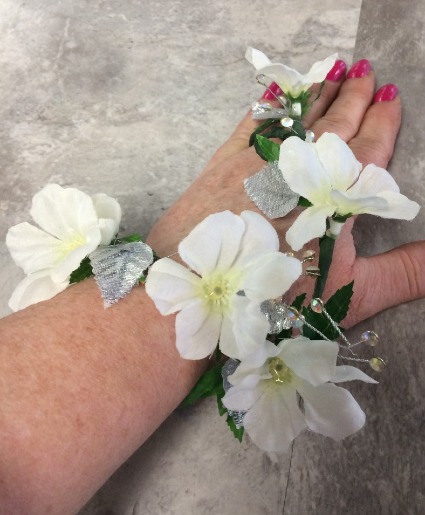 Finger to Wrist Corsage Finger Wrist Corsage