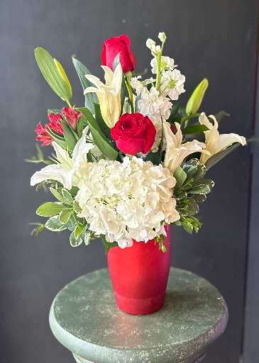 Fire and Ice  in Memphis, TN | PIANO'S FLOWERS & GIFTS, INC.