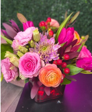 Flirty Mix Cube Vase Arrangement