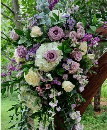 Floral Arch Pieces in Owen Sound, ON | BLOEMERS FLOWERS & PLANTS Floral Arch Pieces in Owen Sound, ON | BLOEMERS FLOWERS & PLANTS