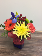 Floral confetti Vase arrangement