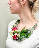 Floral Necklace 