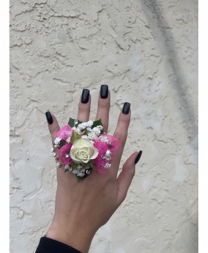 Flower Ring Corsage  Ring corsage 