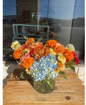 Florist design warm fall  Designer's Choice