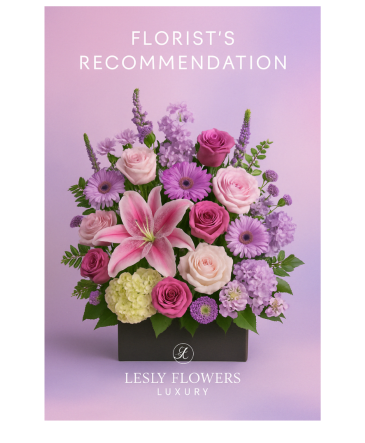 “Florist’s Signature Luxe Arrangement” Mix Flowers in Zion, IL | Lesly Flower Co. “Florist’s Signature Luxe Arrangement” Mix Flowers in Zion, IL | Lesly Flower Co.