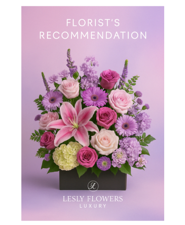 Florist’s Signature Luxe Arrangement Mix Flowers in Gurnee, IL | Lesly Flower Gurnee Florist’s Signature Luxe Arrangement Mix Flowers in Gurnee, IL | Lesly Flower Gurnee