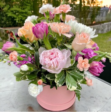 Flower Box  in Crossville, TN | Poppies Florist