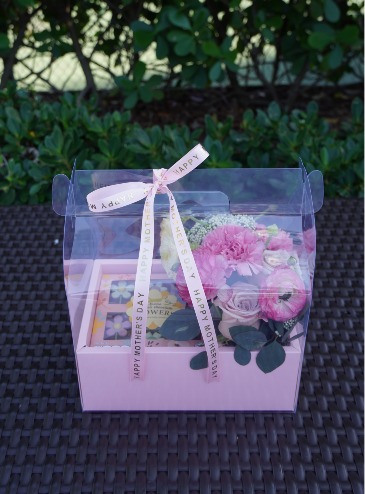 Flower Gift Box Mother's Day in Oakland Park, FL | Eva's Flowers & Gifts