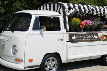 FLOWER TRUCK EXPERIENCE in Saint Charles, IL | Becky's Bouquets FLOWER TRUCK EXPERIENCE in Saint Charles, IL | Becky's Bouquets