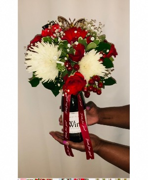 FLOWERS AND WINE COMBO  GIFT ITEMS 