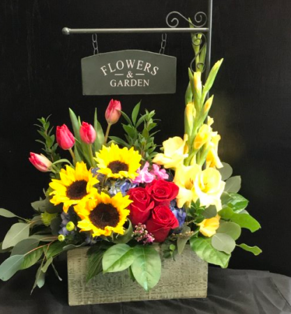 Spring Garden Box Fresh cut arrangement