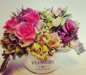 Flowers & Gardens Ceramic Cachepot in Northport, NY | Hengstenberg's Florist Flowers & Gardens Ceramic Cachepot in Northport, NY | Hengstenberg's Florist