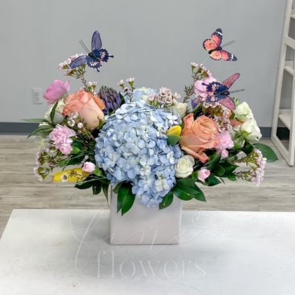 Flutter Vase Arrangement