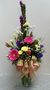 Spring Flower Vase Arrangement Mixed flower vase arrangement