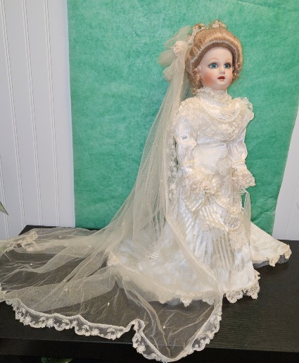 Franklin Heirloom Bebe Jumeau Bride Porcelain Doll Wedding