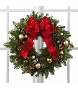 FRESH CHRISTMAS GREENERY WREATH