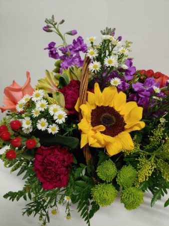 Fresh Field Basket Summer Basket Arrangement