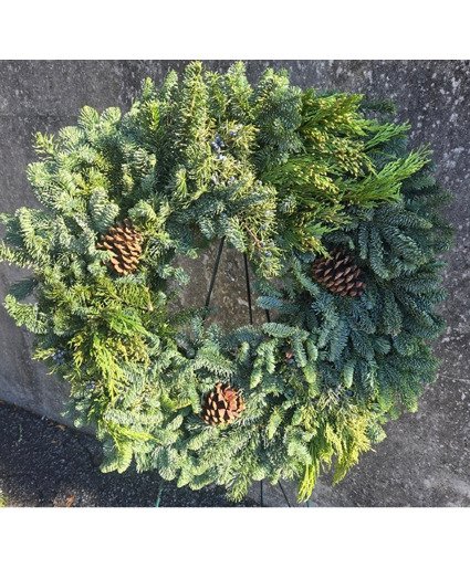 Fresh Juniper Wreath 