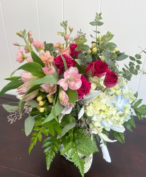 Fresh Picked Blooms Mixed Floral Arrangement 