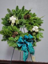 Deluxe Fresh Pine Wreath 