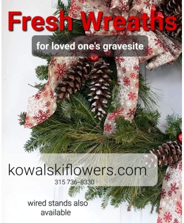 Fresh Evergreen Wreaths Holiday Decor in Whitesboro, NY | KOWALSKI FLOWERS INC.